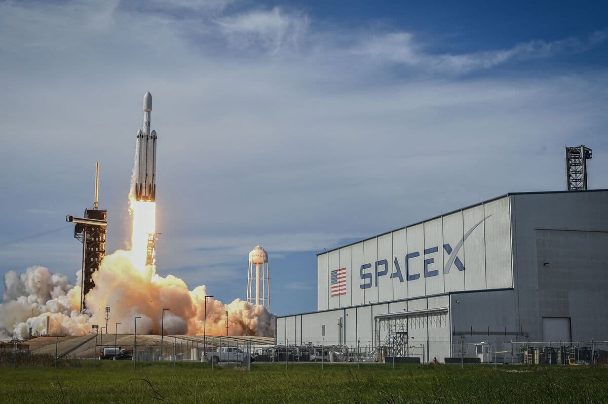 SpaceX Submits Initial Public Offering Application to Nasdaq Under SPCX