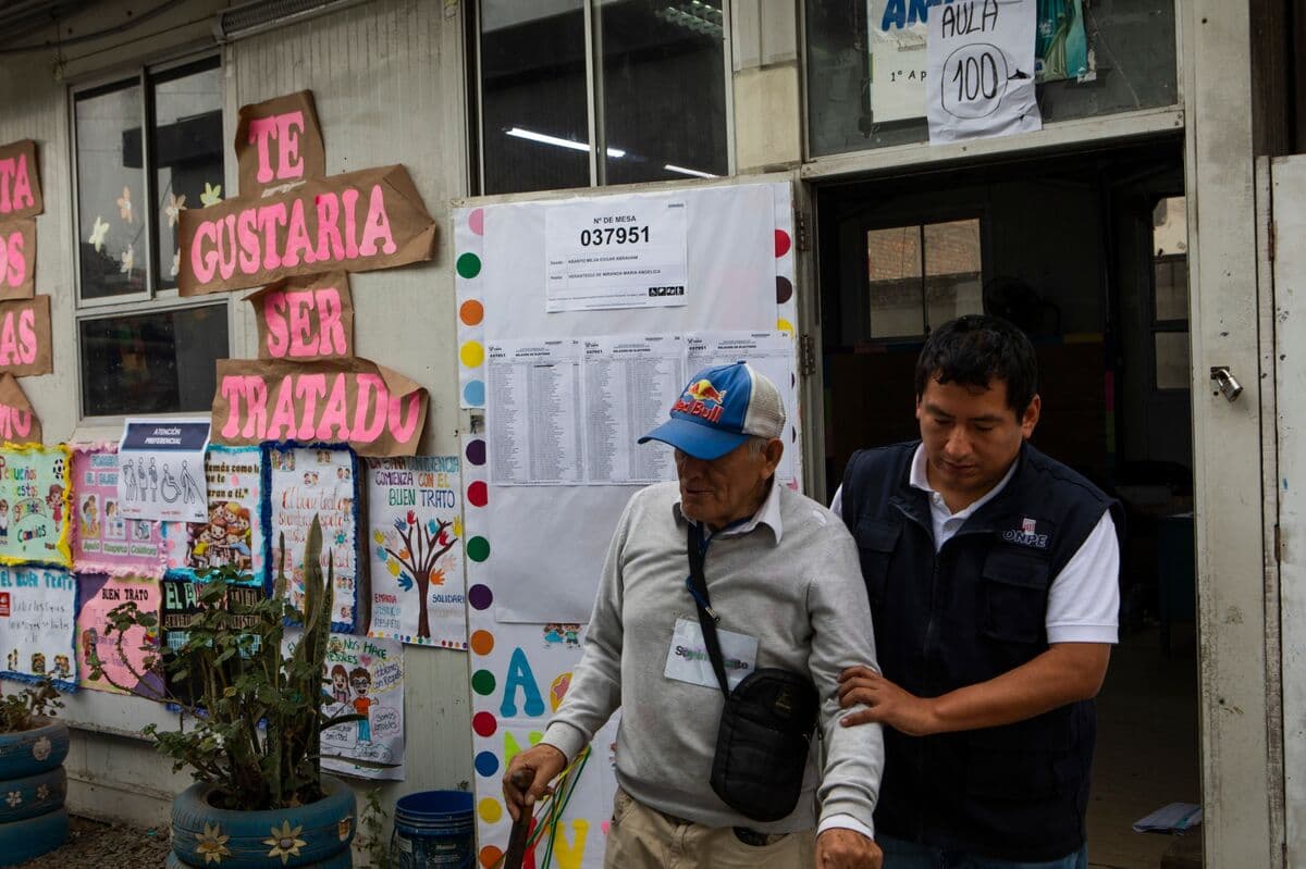 Peru Faces Uncertainty as Exit Polls Indicate No Clear Presidential Winner