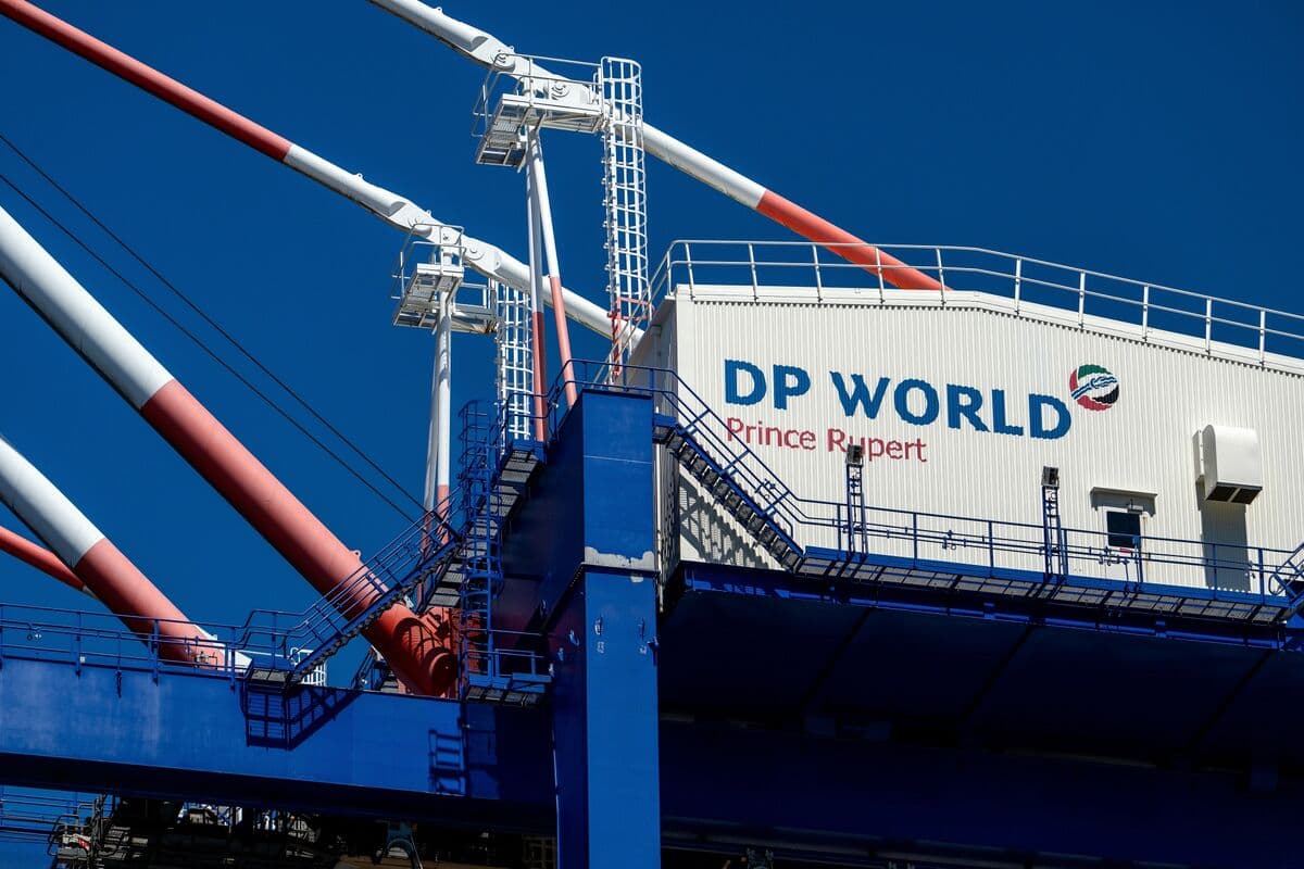 DP World Engages Bond Investors Amid Concerns Over War's Effects