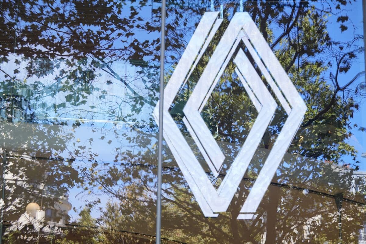 Renault and Thales Collaborate on Military Vehicle Development