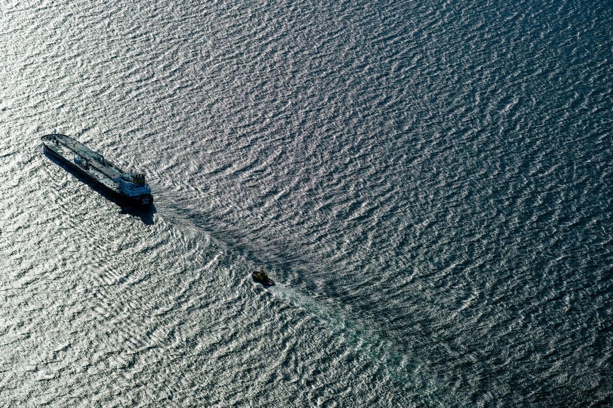 Russia Faces Challenges in Exporting Its Oil Amid Surging Sea Inventory