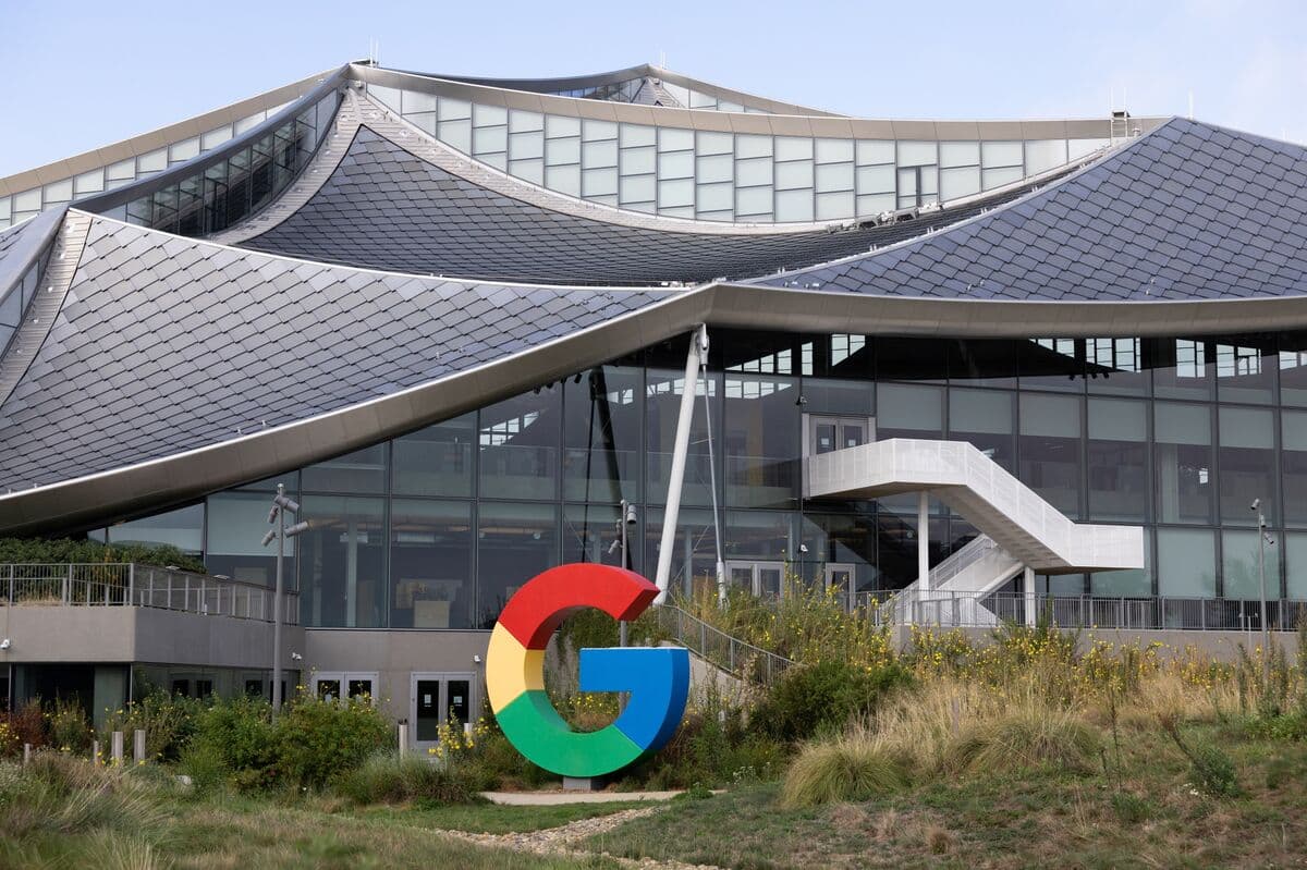 Google Engaged in Secret Legal Battle Over DOJ Warrant in Pipe Bomb Case