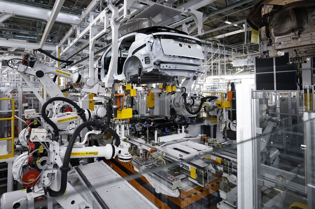 Renault Challenges Nissan Board Appointments, Affecting Mizuho's Role