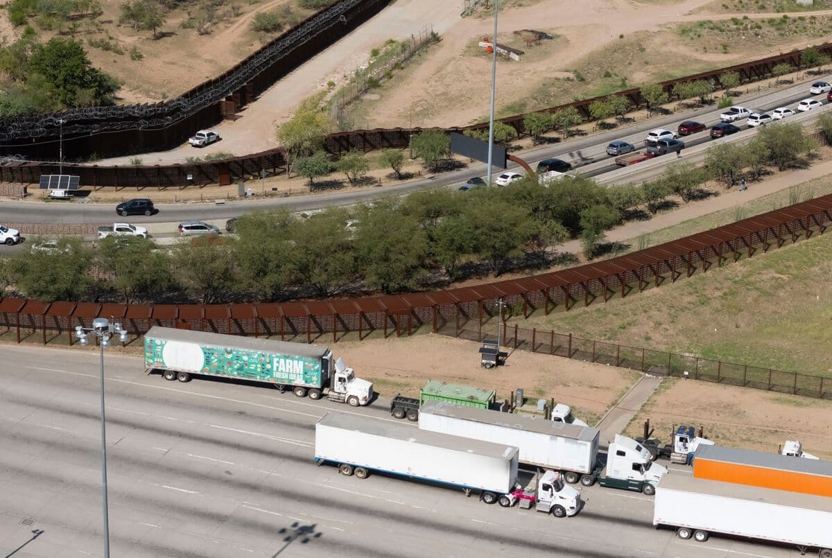Mexico's Exports Reach Record High in April, Boosting Trade Surplus