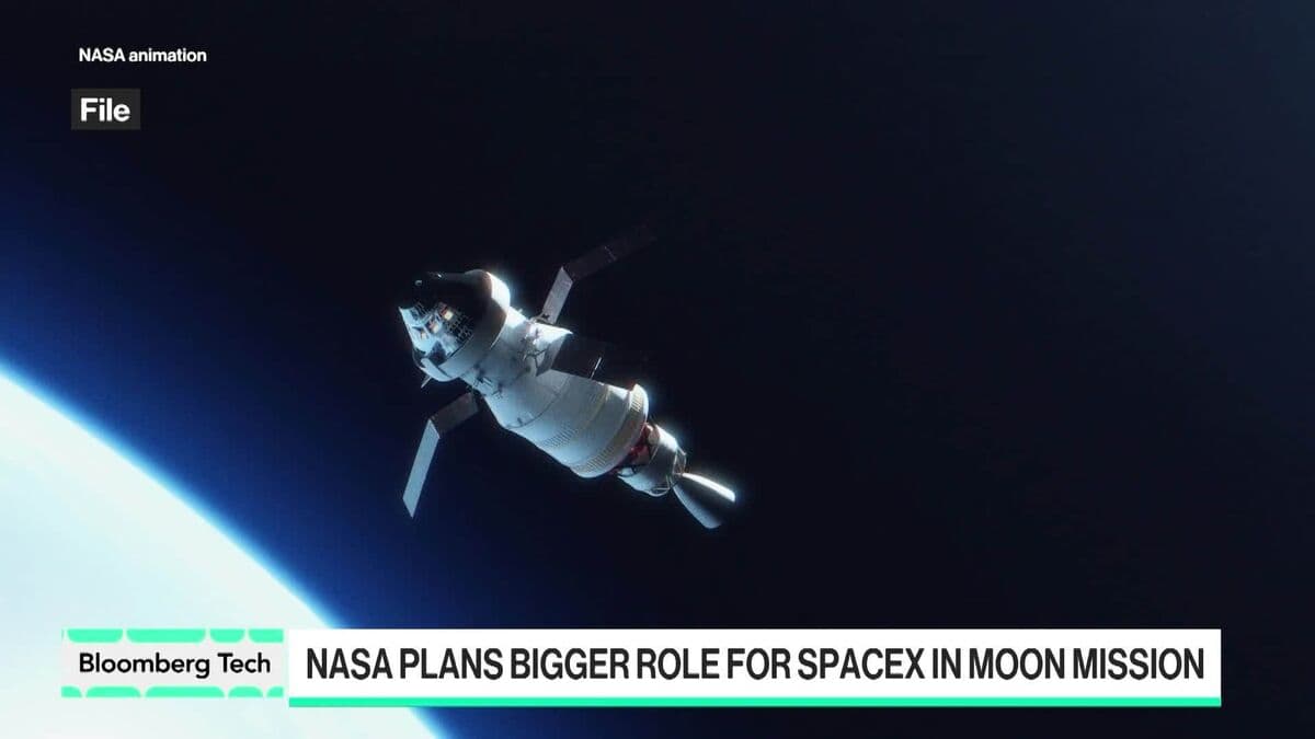 SpaceX Knocks Boeing From Dominant Role in NASA Moon Mission