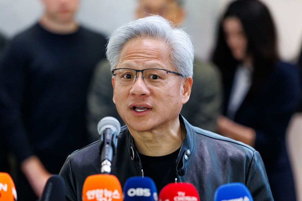 Nvidia CEO Calls Tech Stock Selloff a Buying Opportunity Amid AI Growth