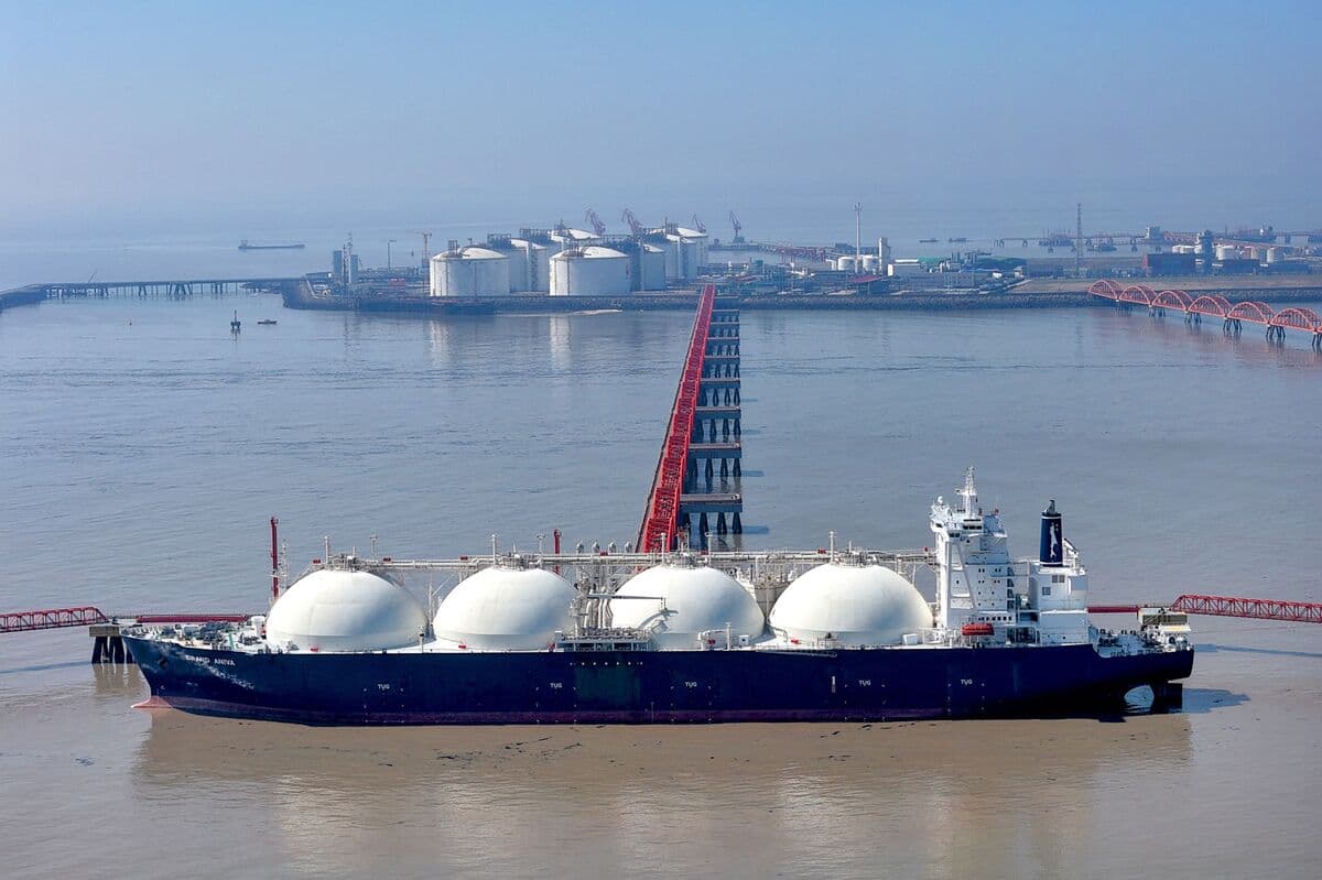 China Increases LNG Imports Ahead of Anticipated Summer Heatwave