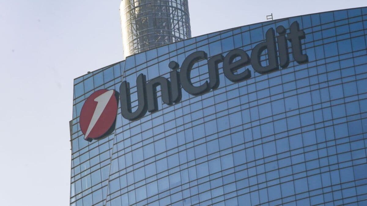 UniCredit Makes €35 Billion Commerzbank Bid to Cross 30% Threshold