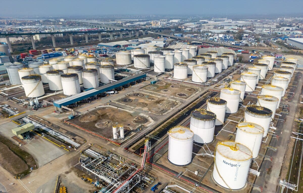 Oil Prices Stabilize After Two-Day Increase Amid Conflicting US-Iran Peace Talks
