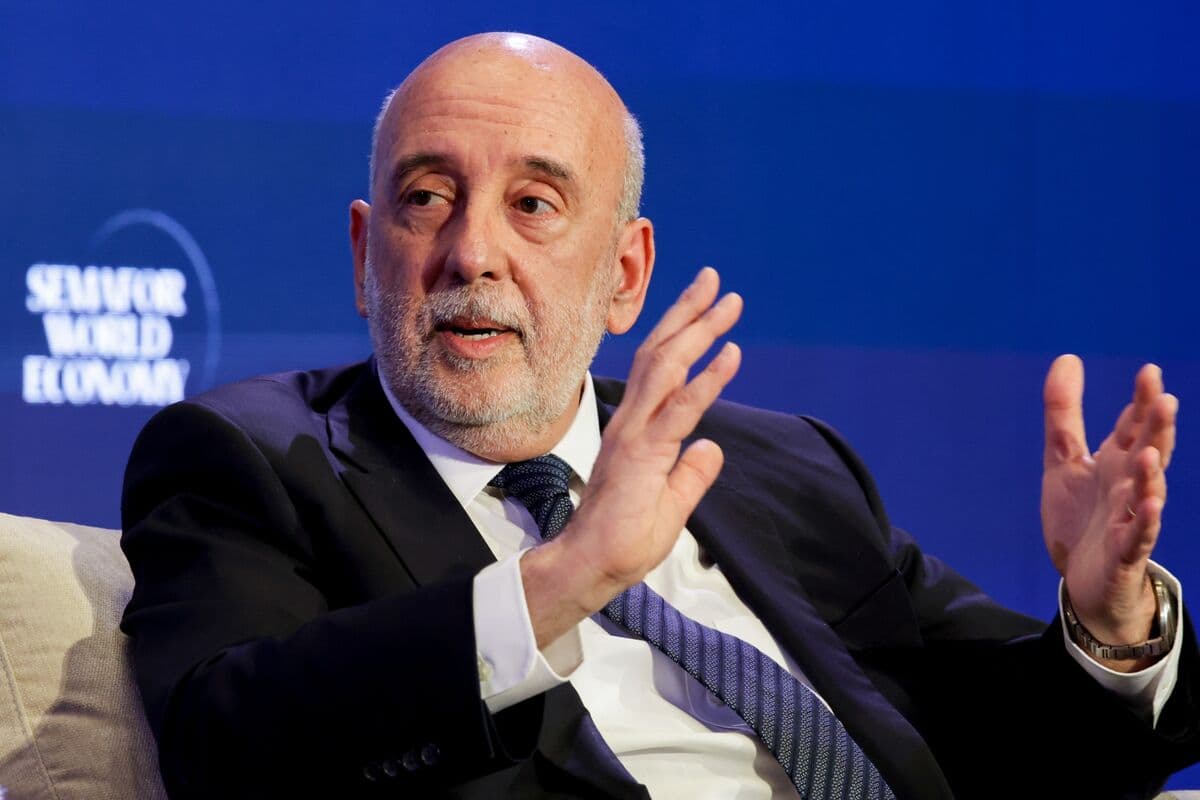 Makhlouf Affirms ECB's Commitment to 2% Inflation Target, Remains Silent on June Rate Decision