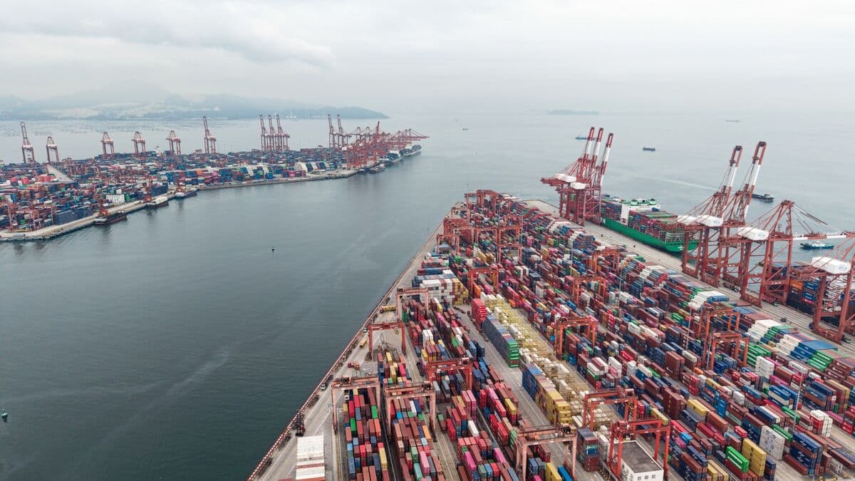 China Retaliates With Trade Barrier Probes Against the US