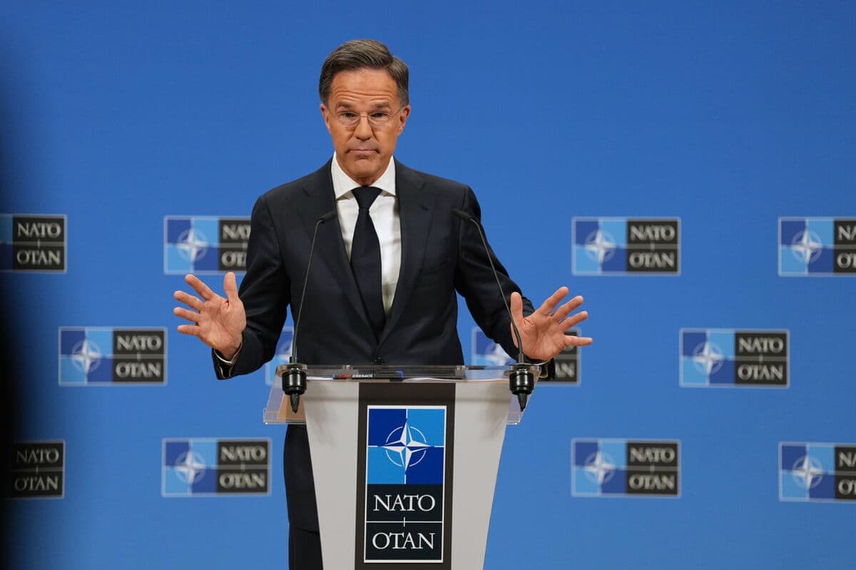 NATO Secretary General Confirms Informal Talks on Hormuz Mission