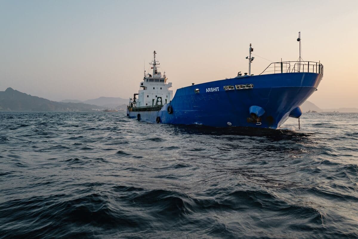 Kuwait Invites Customers to Collect Refined Petroleum Amid Hormuz Reopening Signs