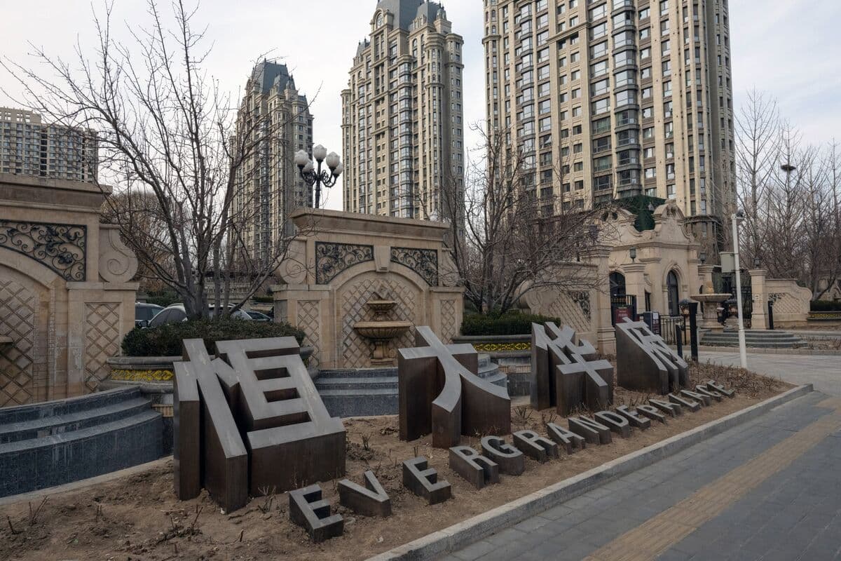 Evergrande Liquidators Request Judicial Review of PwC HK's $128 Million Settlement