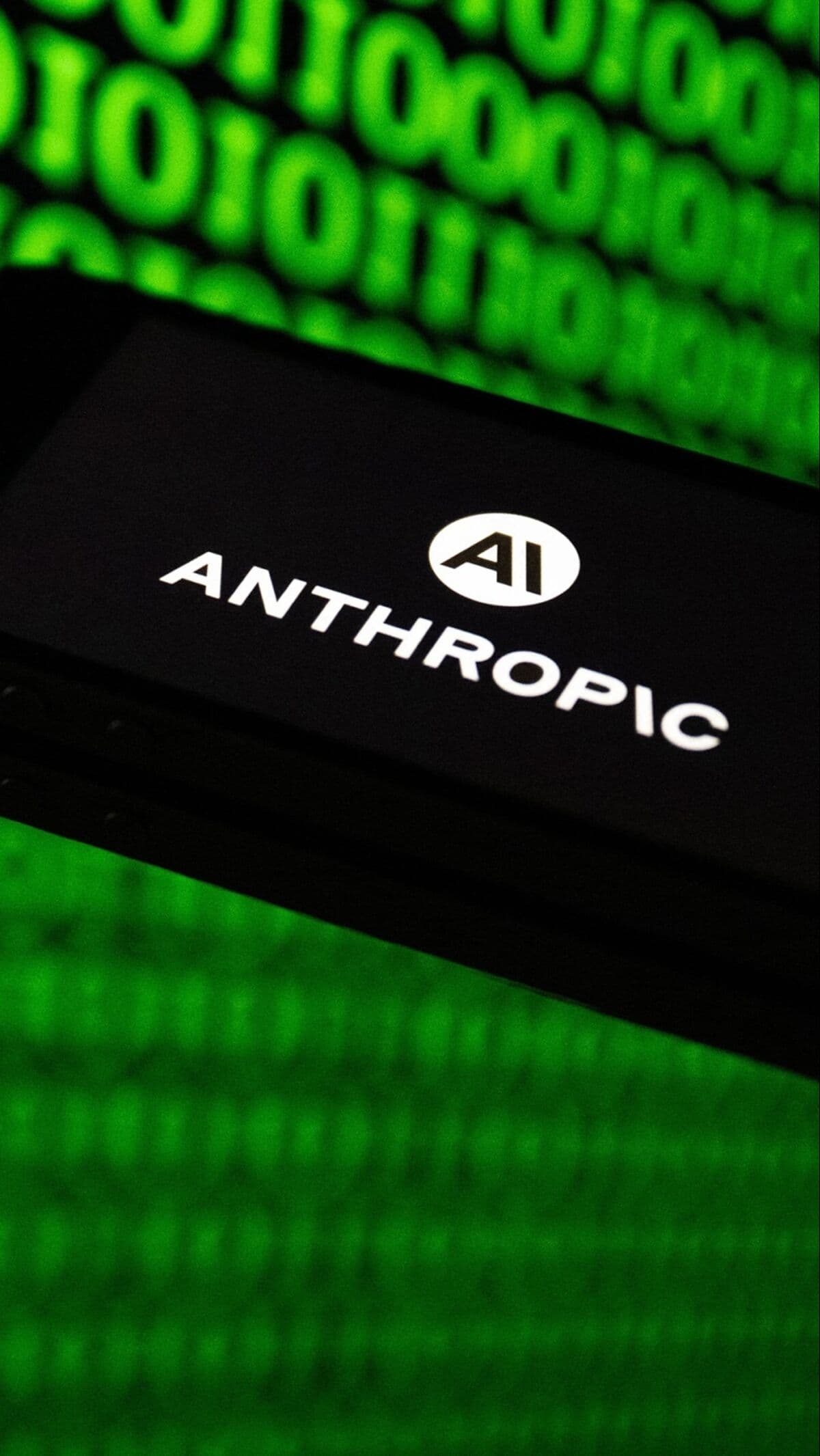 Anthropic raises concerns over Mythos while expanding its access to organizations