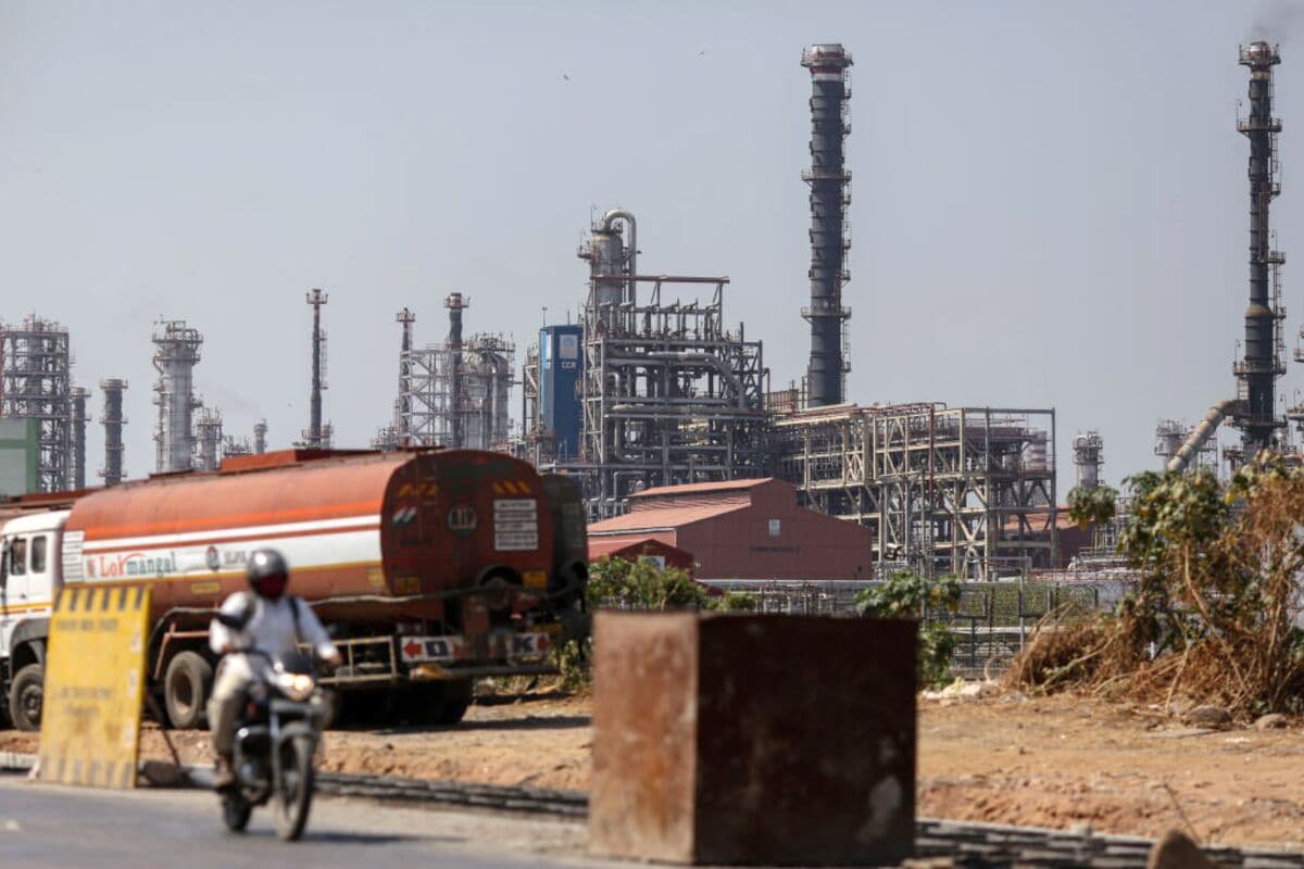 Russian Oil Price in India Hits Record as Demand for Urals Grows