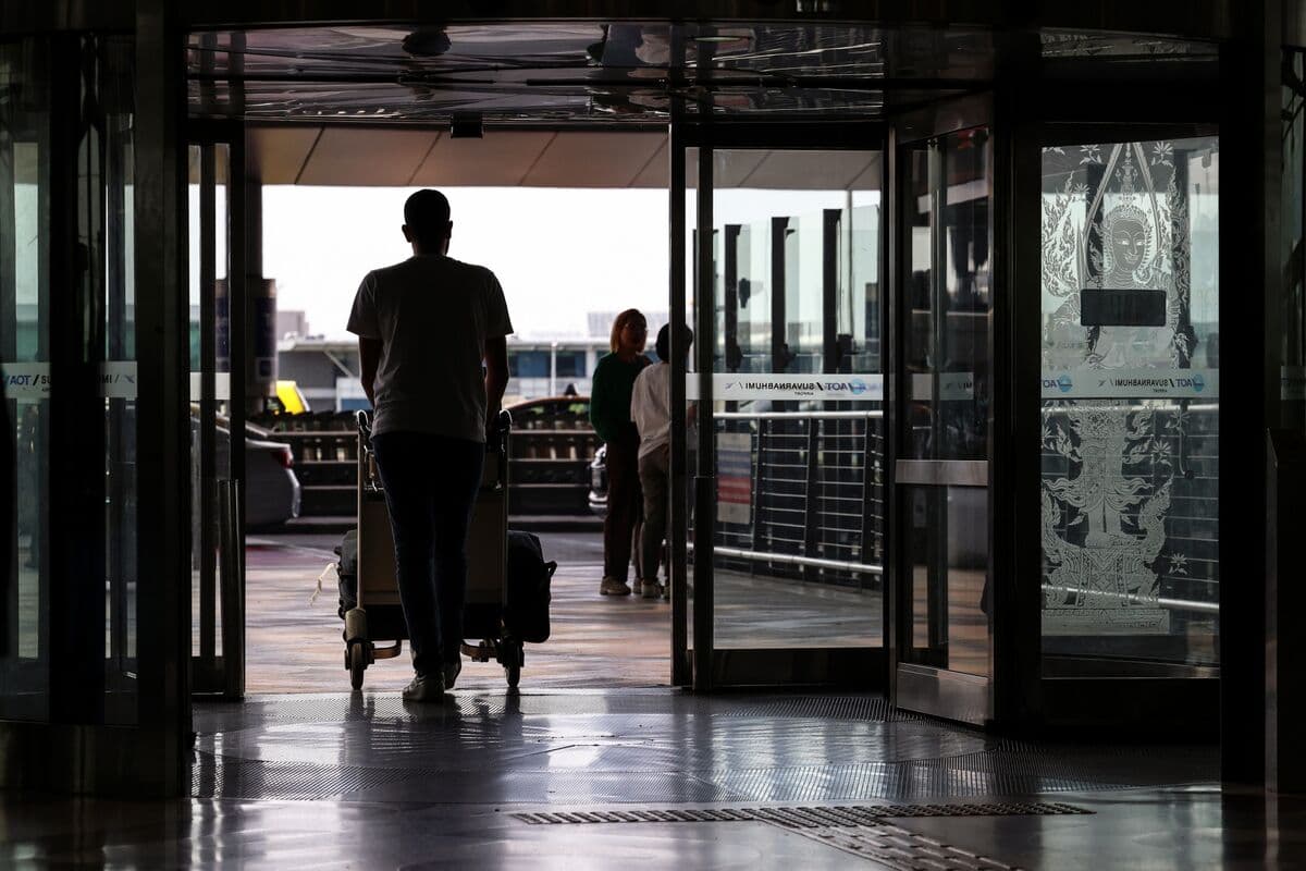 Thailand Enforces 21-Day Quarantine for Travelers from Ebola-Affected Regions