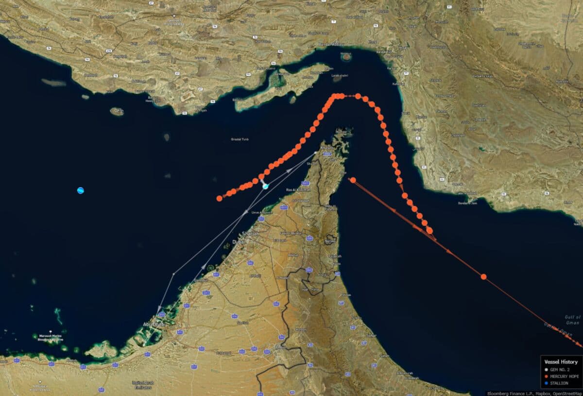 Oil Tankers Depart Persian Gulf Amid Renewed Regional Tensions