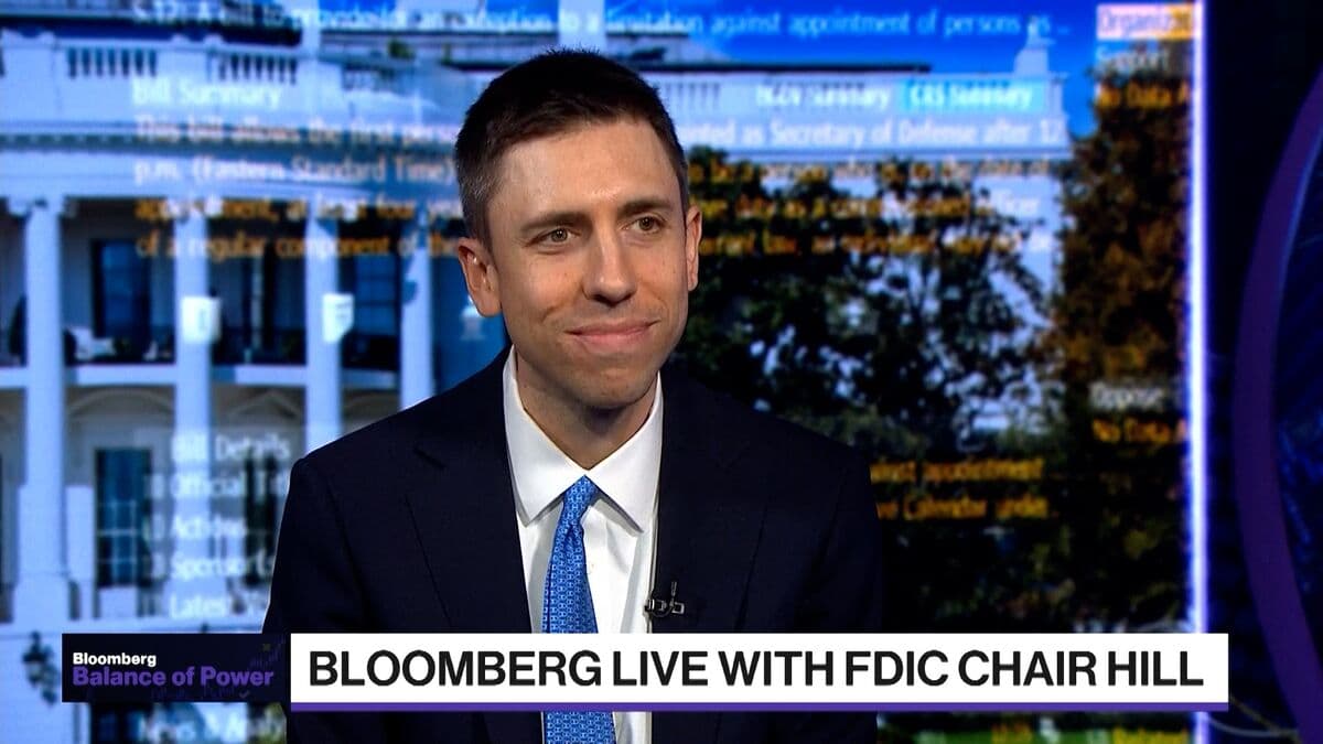 FDIC Chair Travis Hill Disagrees with Fed Governor Barr on Bank Regulations