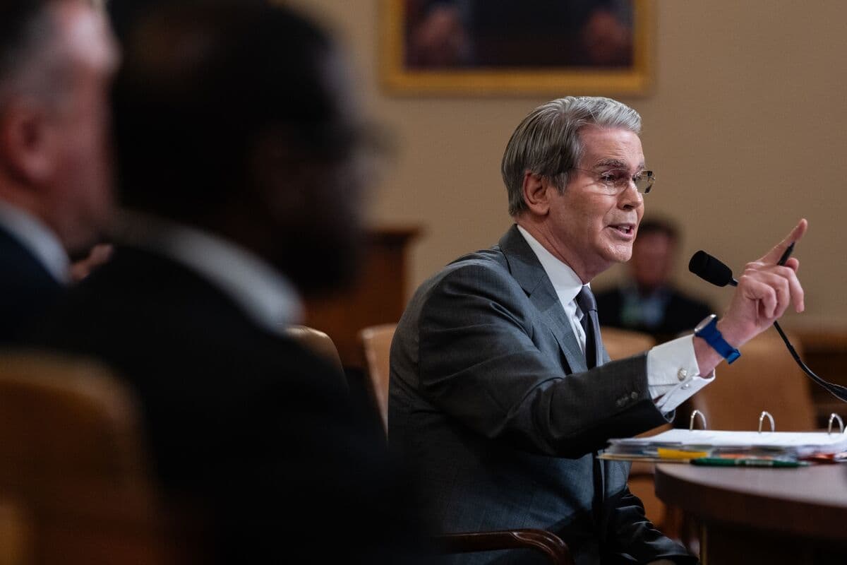 US Treasury Secretary Bessent: Frozen Iranian Assets May Be Used for Damages