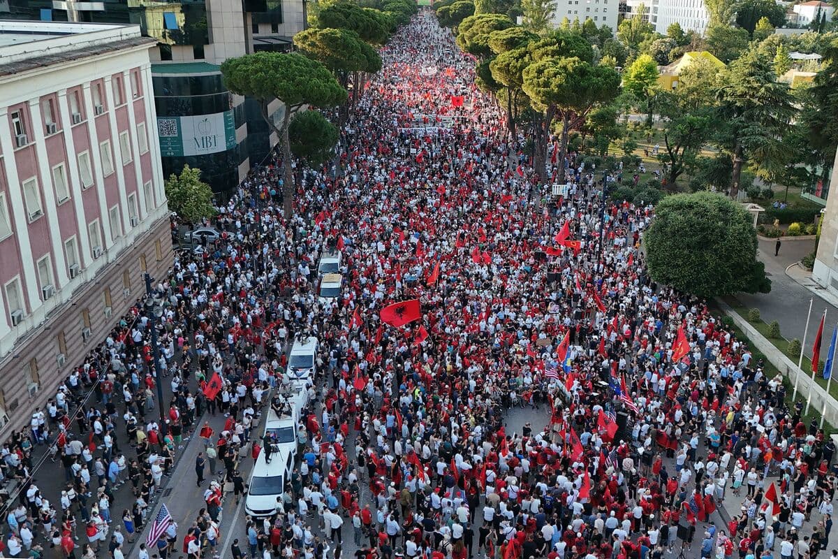 Protesters in Albania Call for Prime Minister's Resignation Over Kushner Project