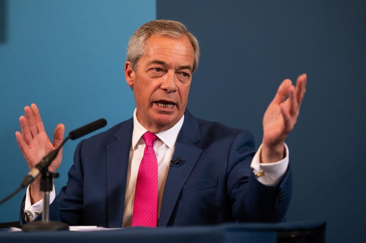 Nigel Farage Under Investigation for Failing to Declare £5 Million Payment