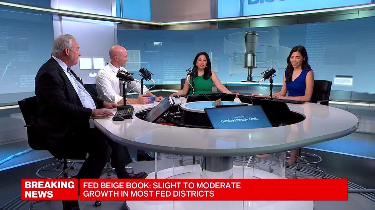 Fed Beige Book Reports Rising Inflation and Steady Employment Across Districts