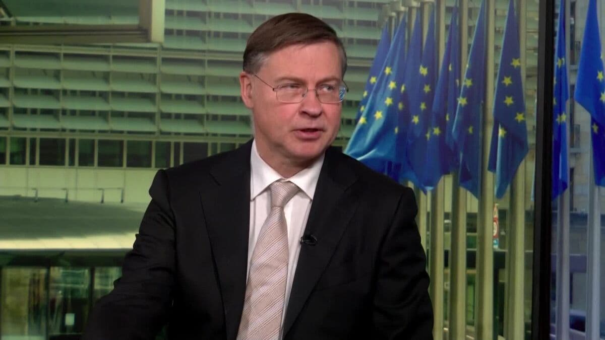 EU Commissioner Dombrovskis Warns of Stagflationary Shock in Euro Area