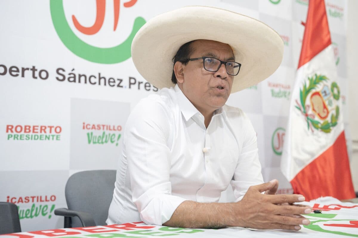 Peruvian Leftist Candidate Aims to Disqualify Overseas Votes in Election