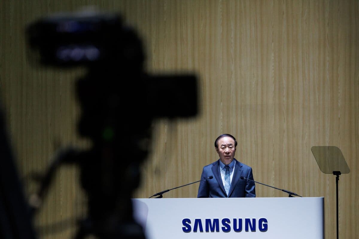 Samsung Executives Visit Labor Union Amid Rising Strike Concerns