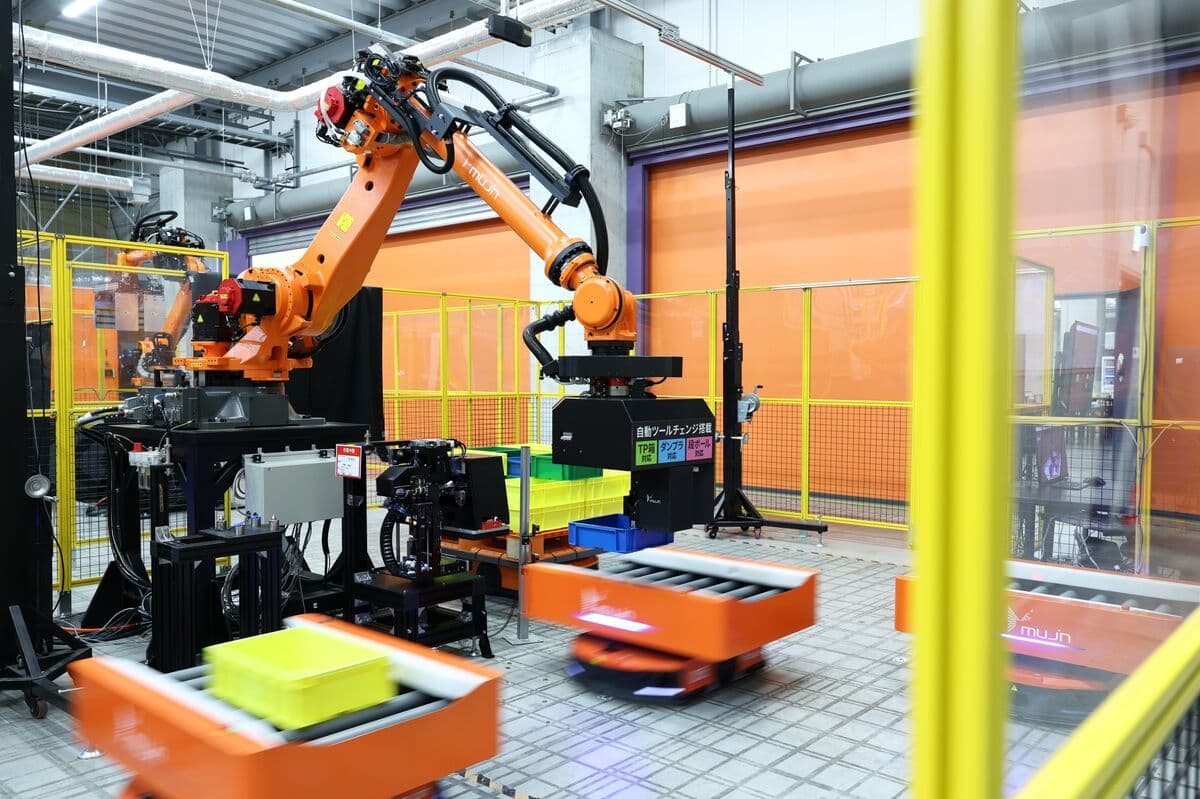 Mujin, Japanese Robot Software Developer, Seeks Funding Ahead of 2030 IPO