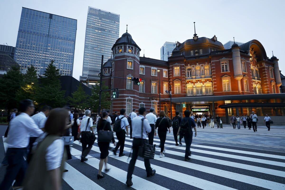 Hedge Funds Hire Talent Scouts in Japan to Tap Market Comeback