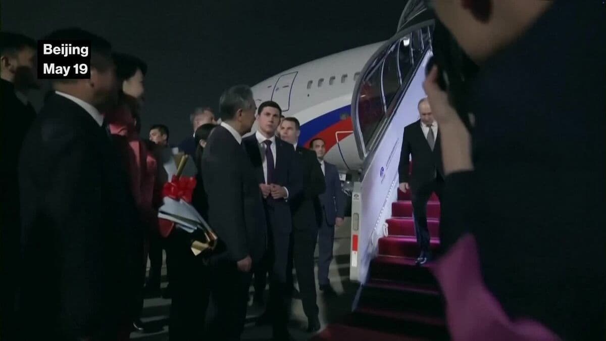 Putin Visits Beijing for Discussions with Xi Jinping