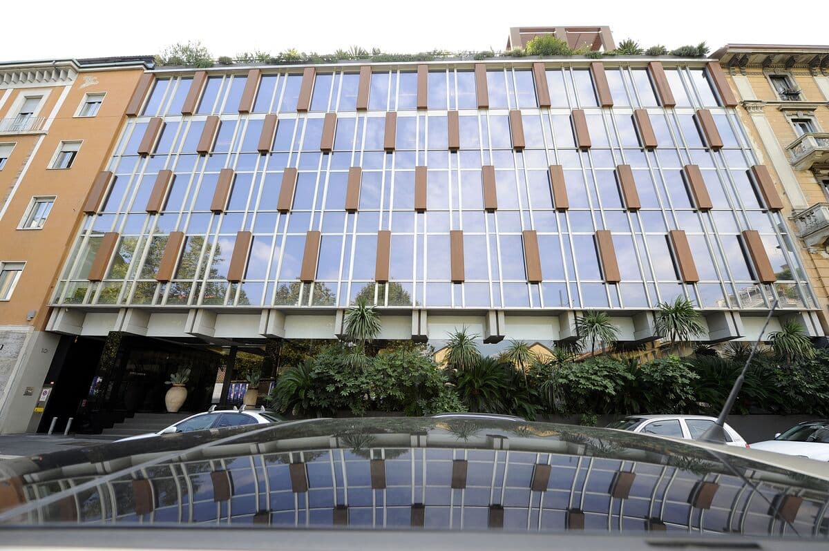 Dolce & Gabbana Considers Selling Milan Properties to Improve Liquidity