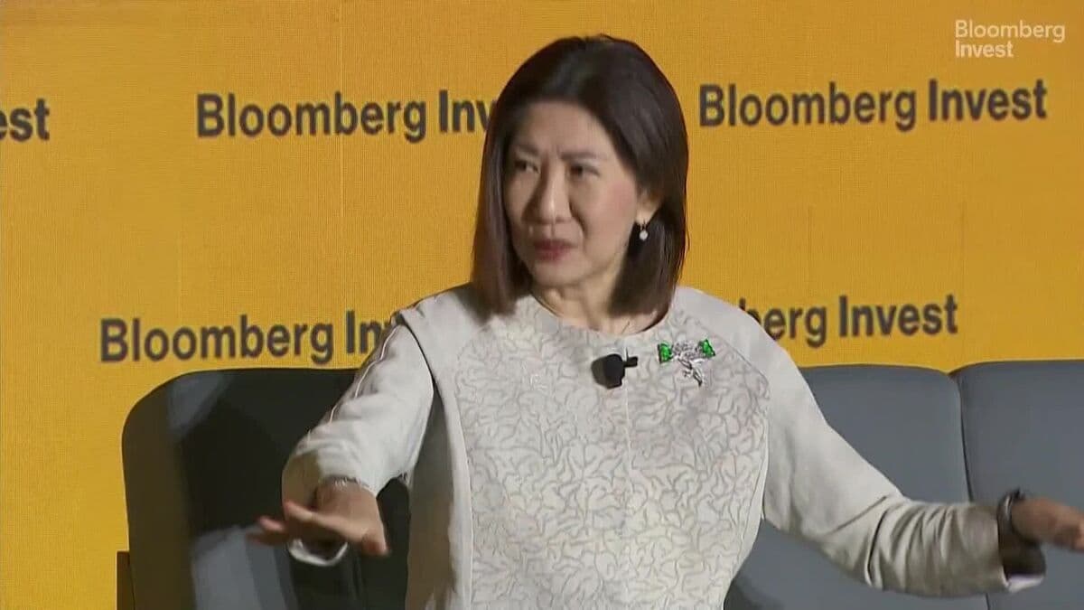 HKEx CEO Discusses SpaceX IPO and China's Investment Restrictions