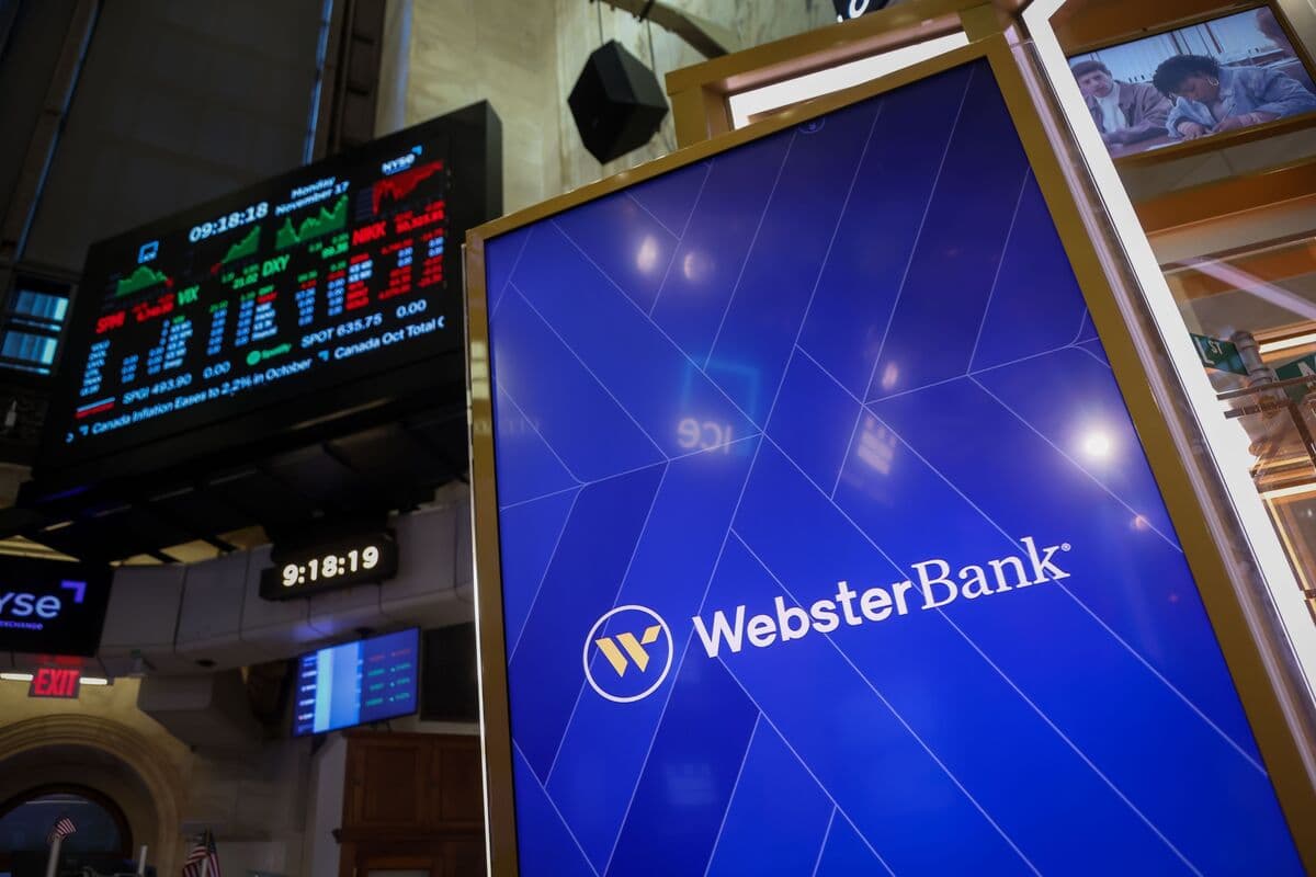 Webster Financial Shareholders Approve $12 Billion Acquisition by Santander