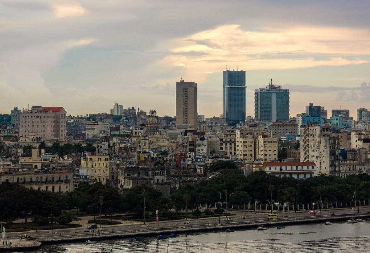 US Imposes Sanctions on Major Cuban Bank and Mining Company