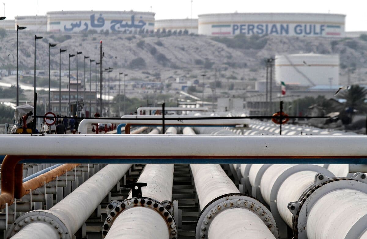 Satellite Images Reveal Empty Oil Jetties at Iran's Kharg Island Again