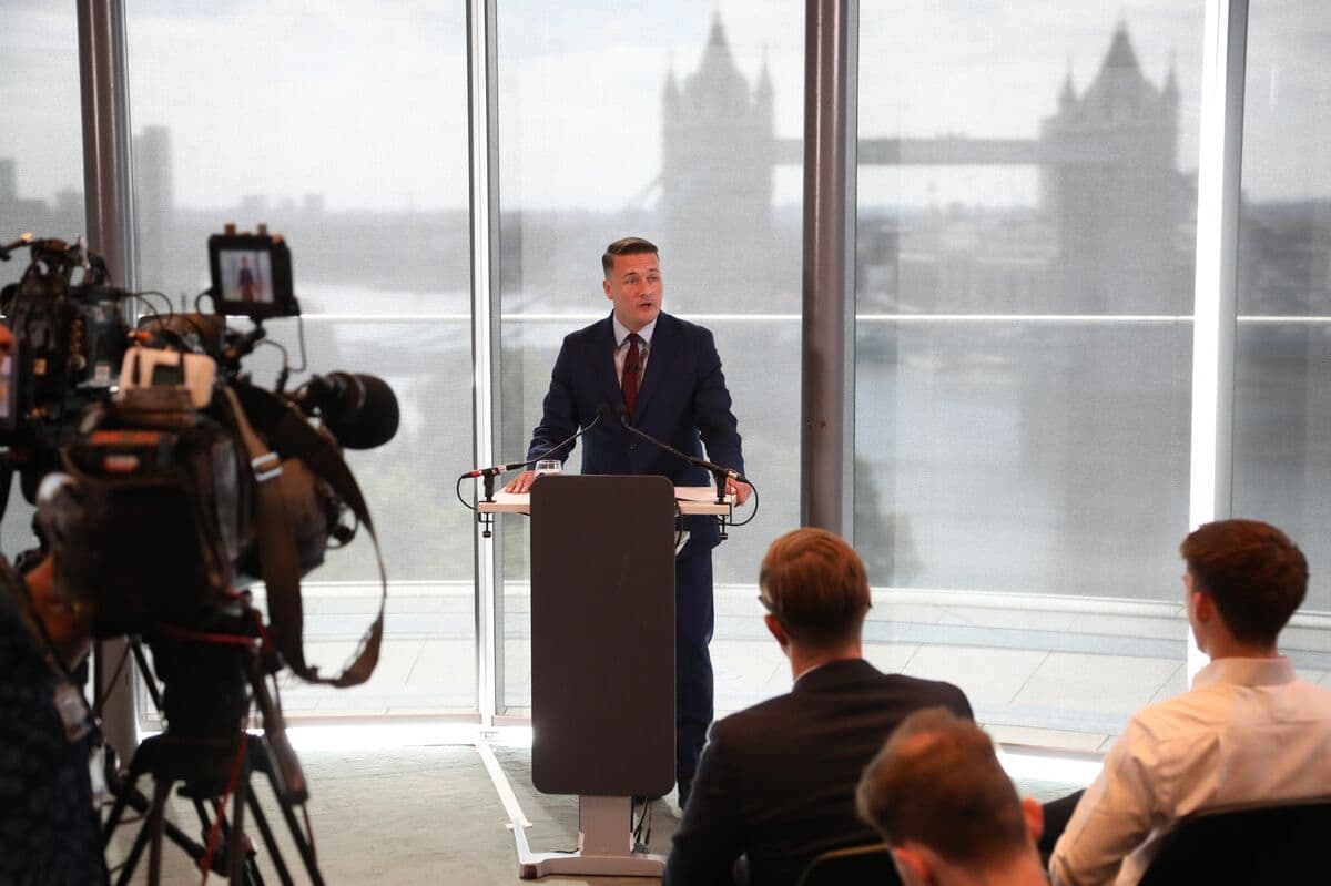 Wes Streeting Defends Markets in Leadership Bid Against Andy Burnham
