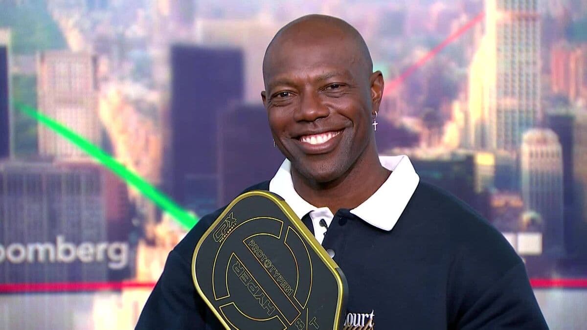 Terrell Owens and Syntilay Introduce Pickleball Recovery Shoe