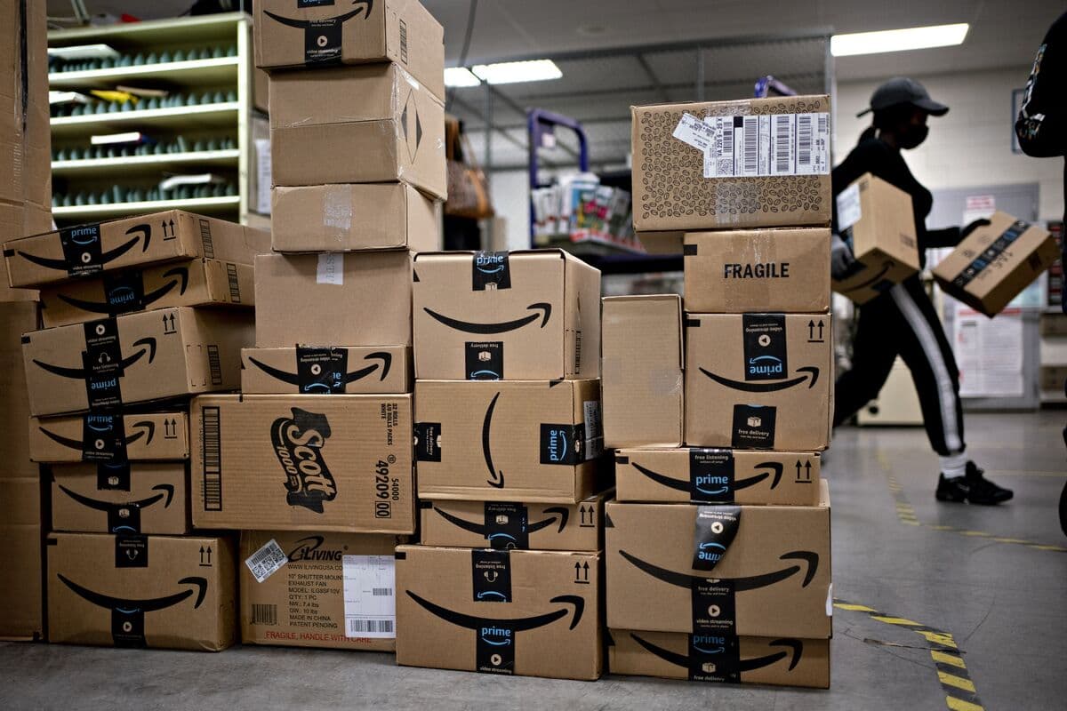 Amazon Secures $17.5 Billion Loan from Citigroup-Led Banking Group