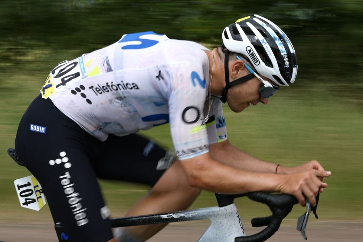 Telefónica Weighs Ending Movistar Cycling Team Sponsorship