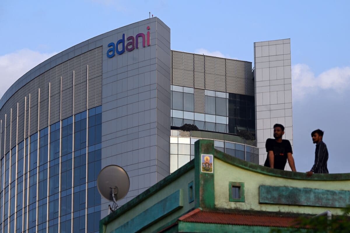 Adani Group Resumes Efforts to Raise $1 Billion Through Dollar Bond