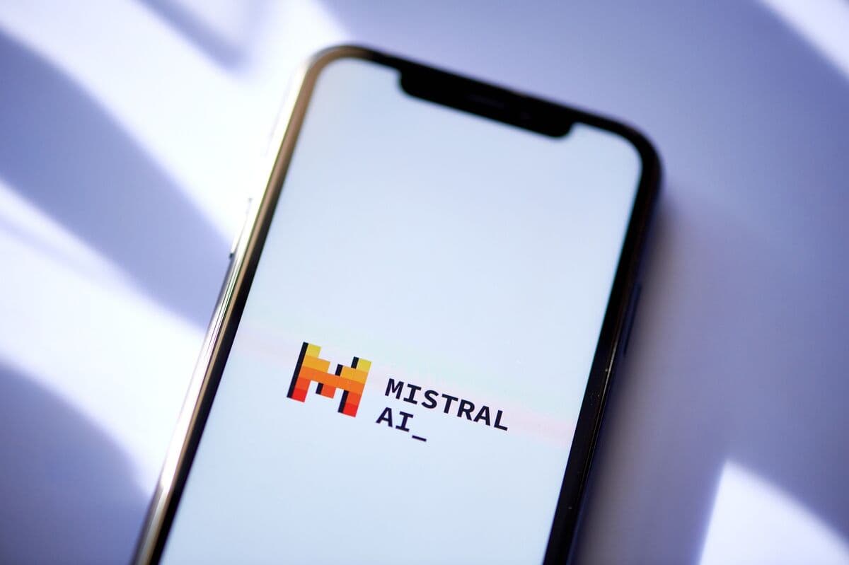 Mistral AI Proposes New Model for Banks Without Mythos Access
