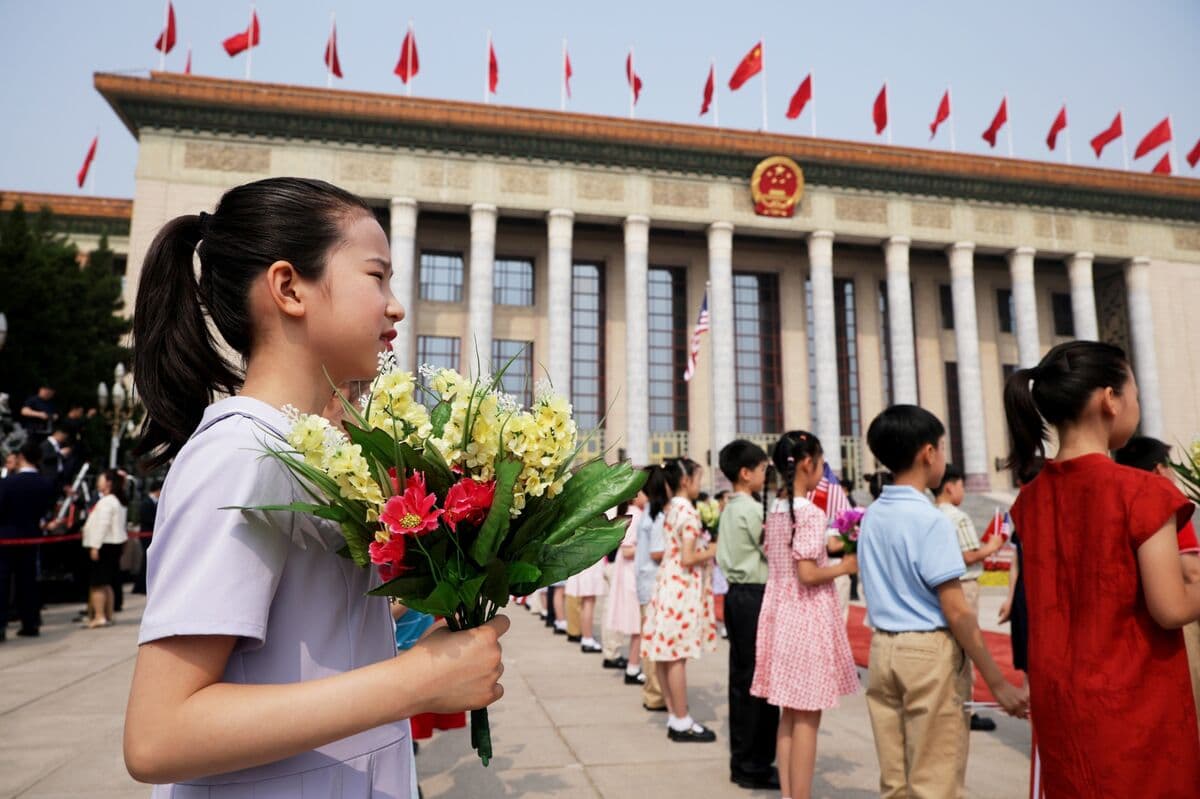 China Hosts Putin and Trump in Similar Ceremonial Welcomes