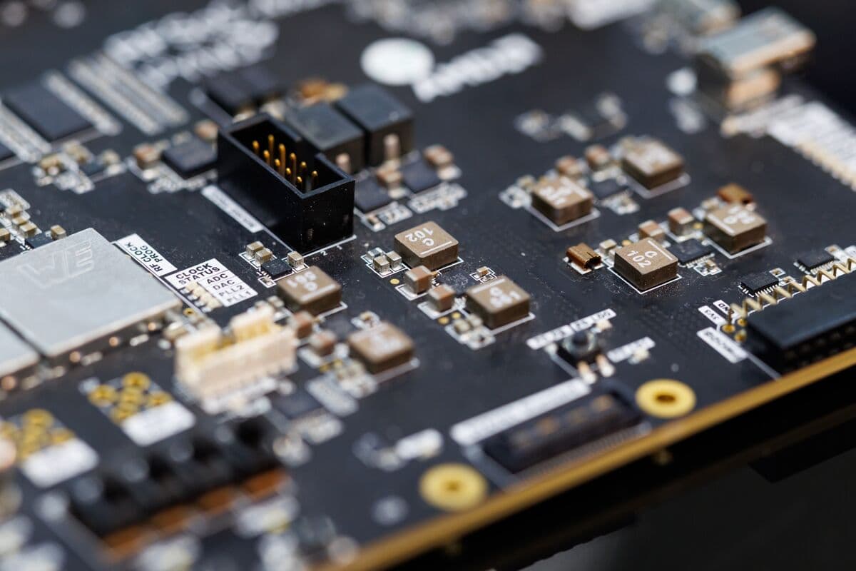 South Korea's Policy Chief Warns of Property Risks Amid Chip Industry Gains