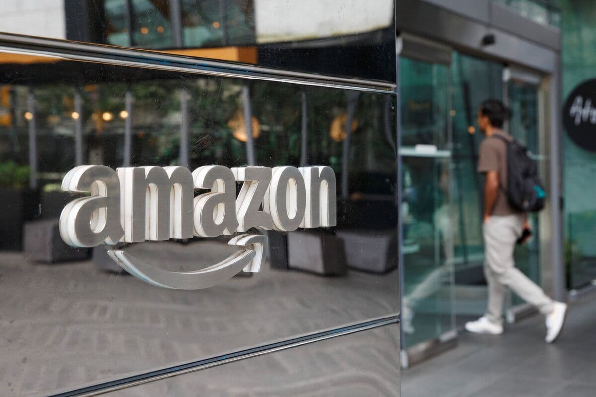 Amazon Aims to Raise C$7 Billion Through Canadian Bond Offering