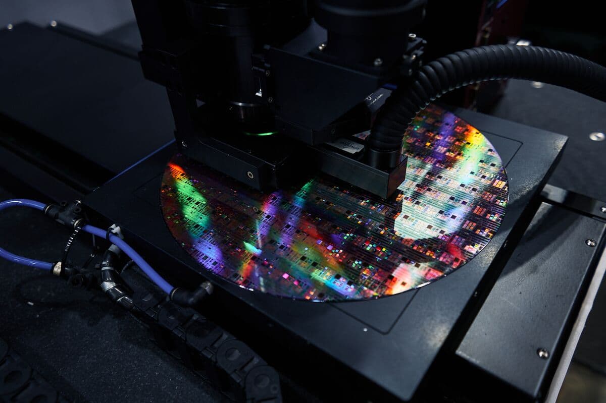 Taiwan Considers Stricter AI Chip Export Controls to China in Line with US Policy