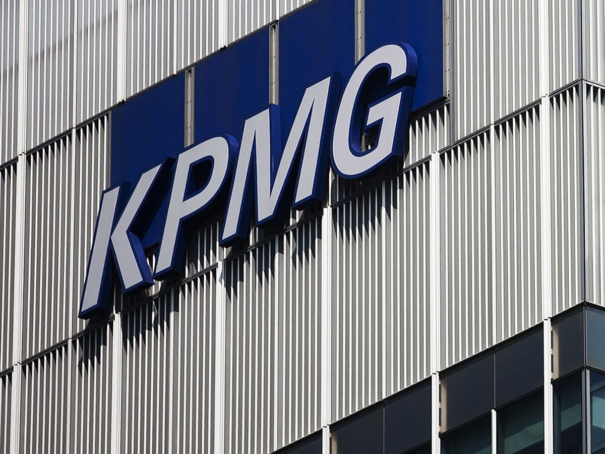 KPMG UK to Reduce 200 Back Office Positions Amid Staff Cuts
