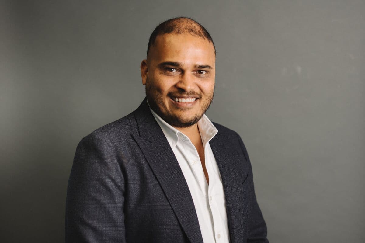Emerging Hedge Funds Employ AI Technology to Compete with Major Players